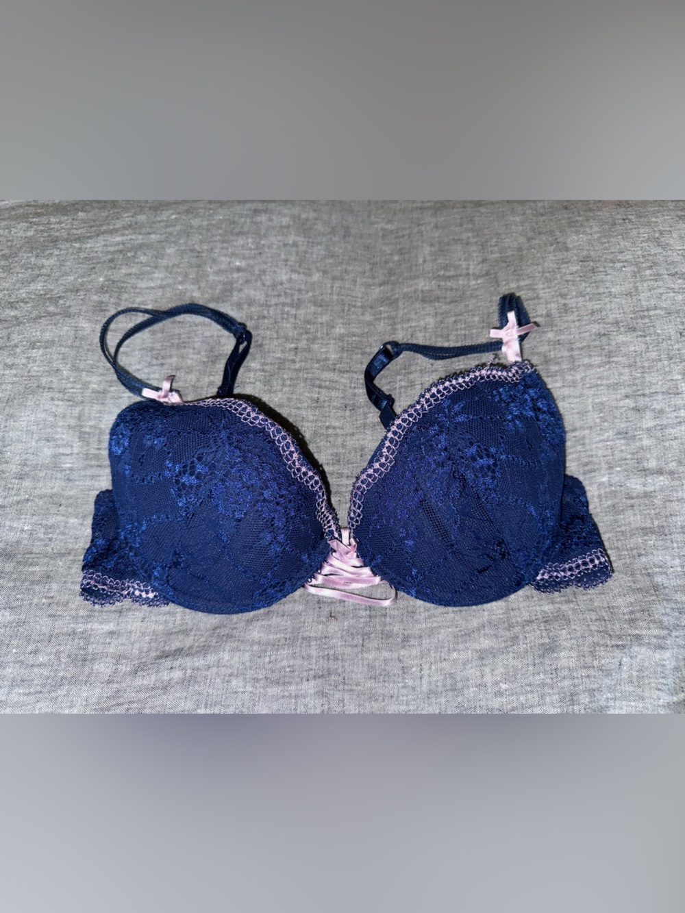 NWT AUTHENTIC H&M WOMEN’S LACE PADDED PUSH UP BRA SIZE 36A